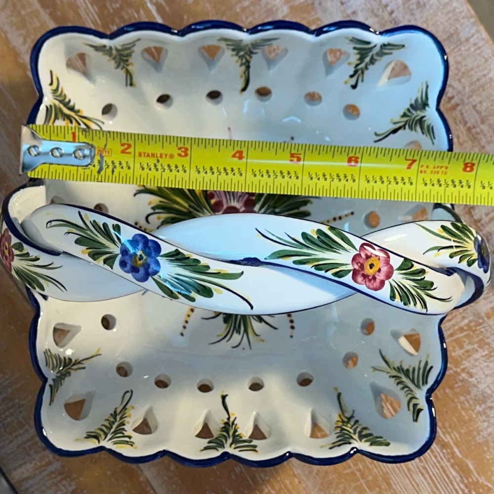 Large Vintage Hand-painted Ceramic Basket - Picture 7 of 8